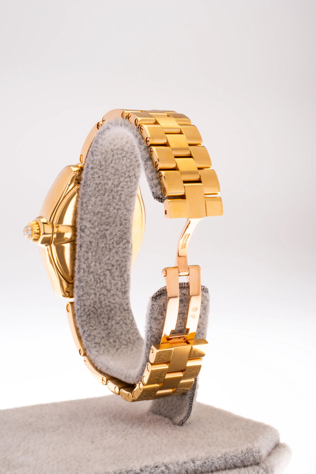 Cartier Roadster 31 mm 18k Yellow Gold Factory Diamond Watch