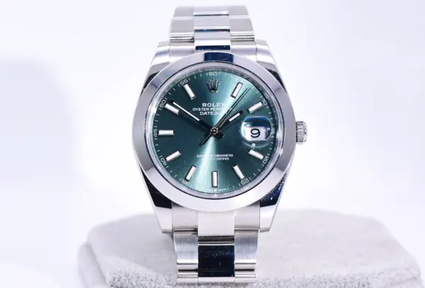 Rolex Datejust 41 126300 Green Dial Brand New