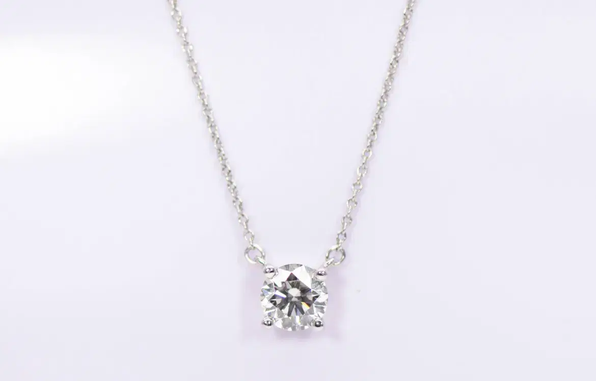 Tiffany & Co. 0.85 ct Solitaire Diamond Pendant Necklace Platinum