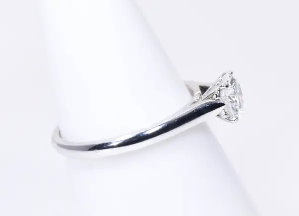 Cartier 0.90 ct Diamond Platinum Engagement Ring