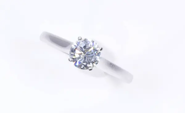 Cartier 0.90 ct Diamond Platinum Engagement Ring