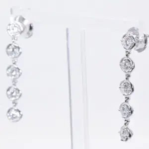 Van Cleef & Arpels Palmyre Earrings in 18k White Gold