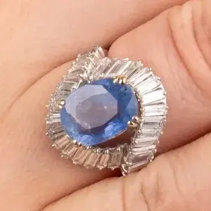 Boucheron Monture 4.68 Carat Blue Unheated Sapphire 18k White Gold 2 ct Diamond Ring