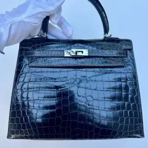 Hermès Kelly 25 Sellier Bag 2006 Gris Fonce Niloticus Shinny Crocodile