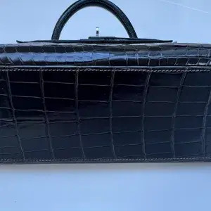 Hermès Kelly 25 Sellier Bag 2006 Gris Fonce Niloticus Shinny Crocodile